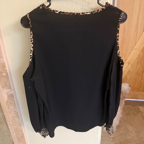 Blouse - Picture 2 of 2